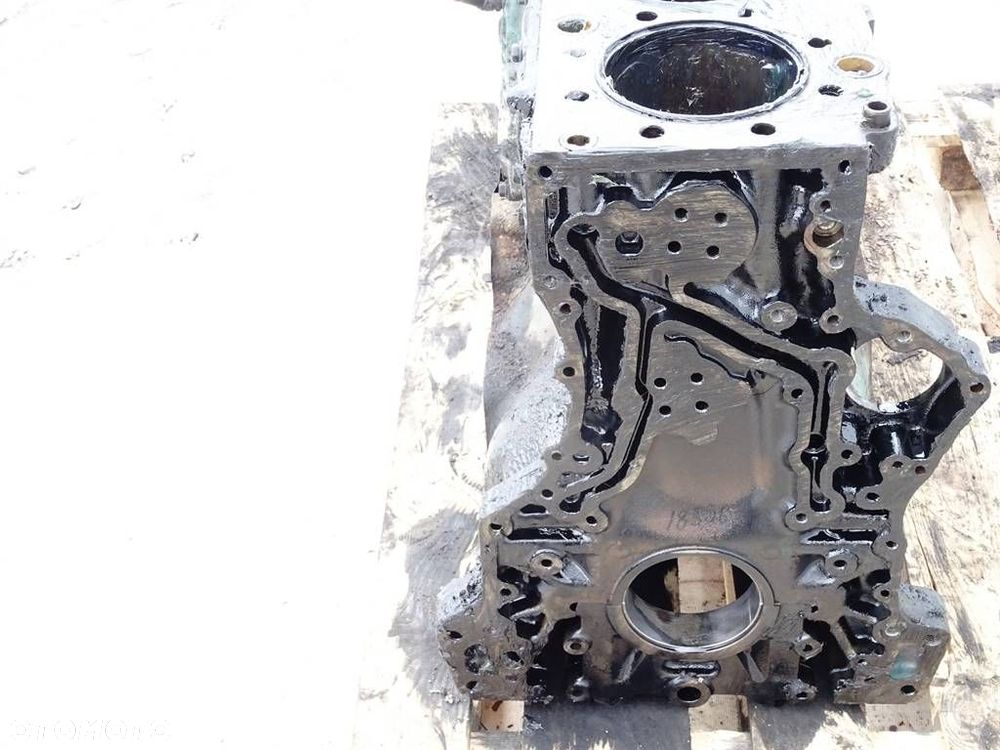 BLOK SILNIKA  VOLVO FH12 1993 - 2022 FH 12/380 279 kW [379 KM] 6x2 1993 - 2005 D12A380 - 2