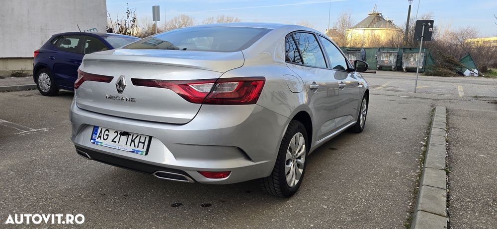 Renault Megane TCe 114 GPF Zen - 4