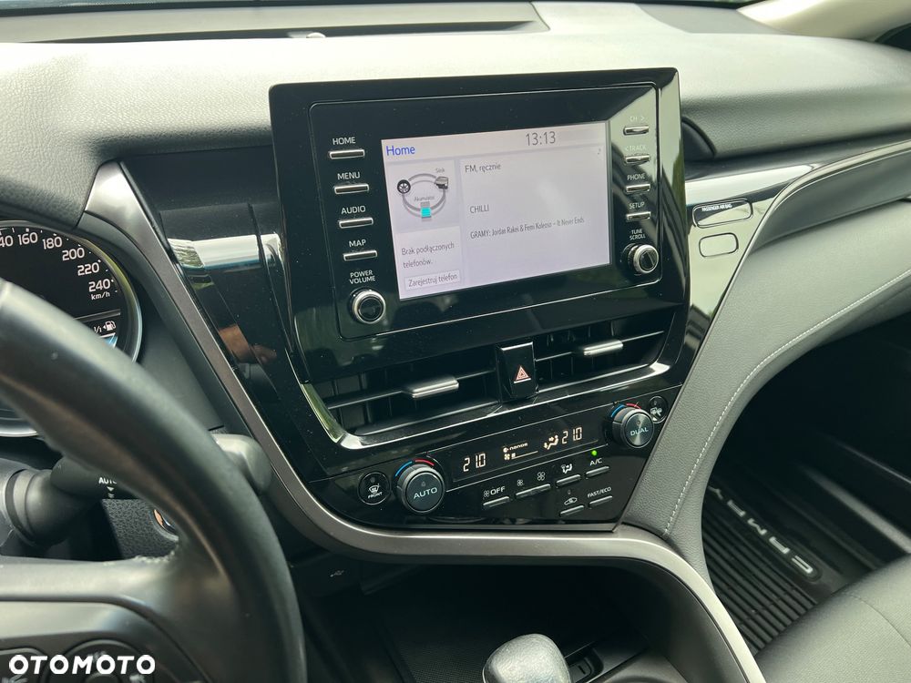 Toyota Camry 2.5 Hybrid Comfort CVT - 20