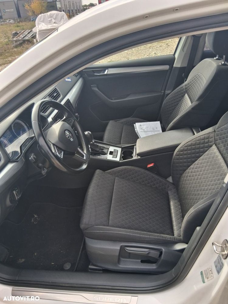 Skoda Superb 1.5 TSI DSG Ambition - 4