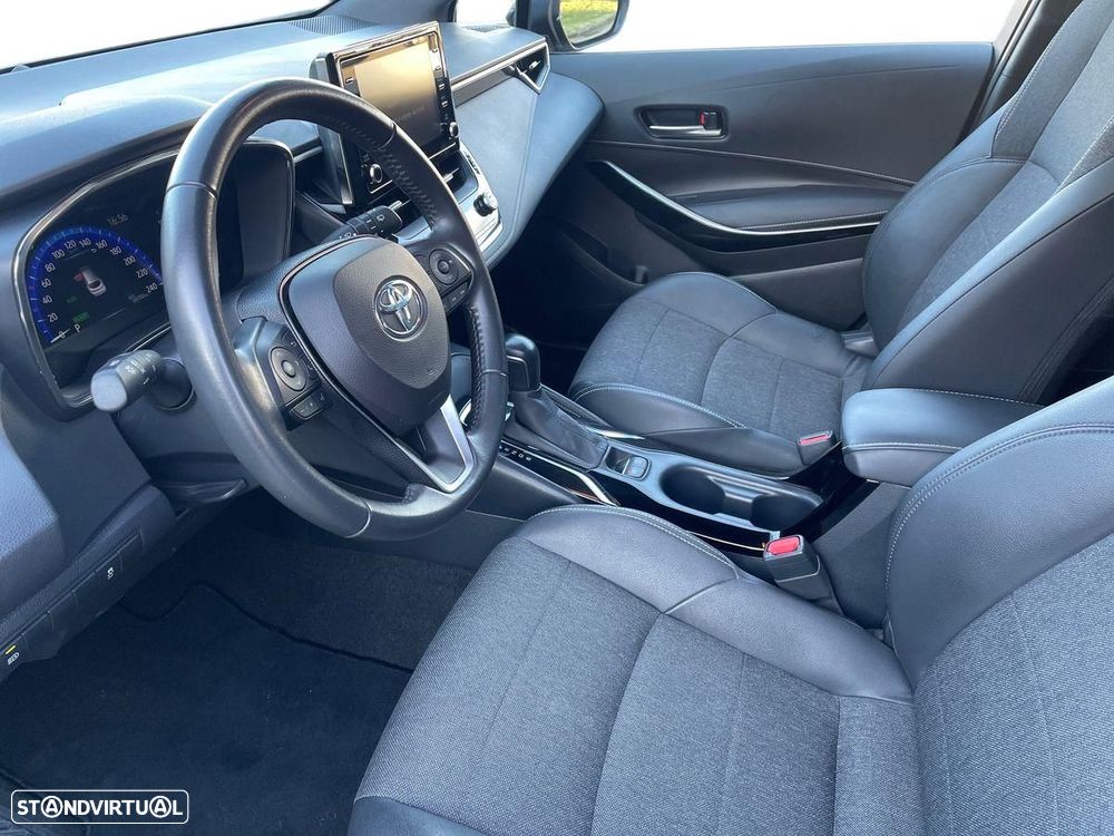 Toyota Corolla Touring Sports 1.8 Hybrid Comfort+P.Sport - 12