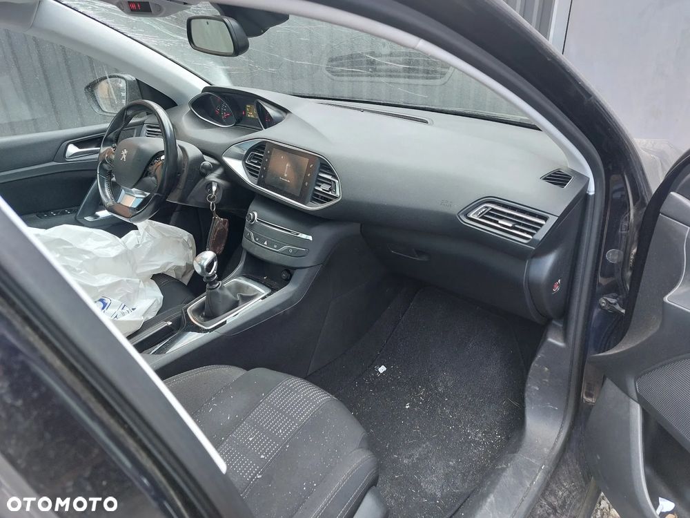 Peugeot 308 BlueHDi 120 Stop & Start Active - 11