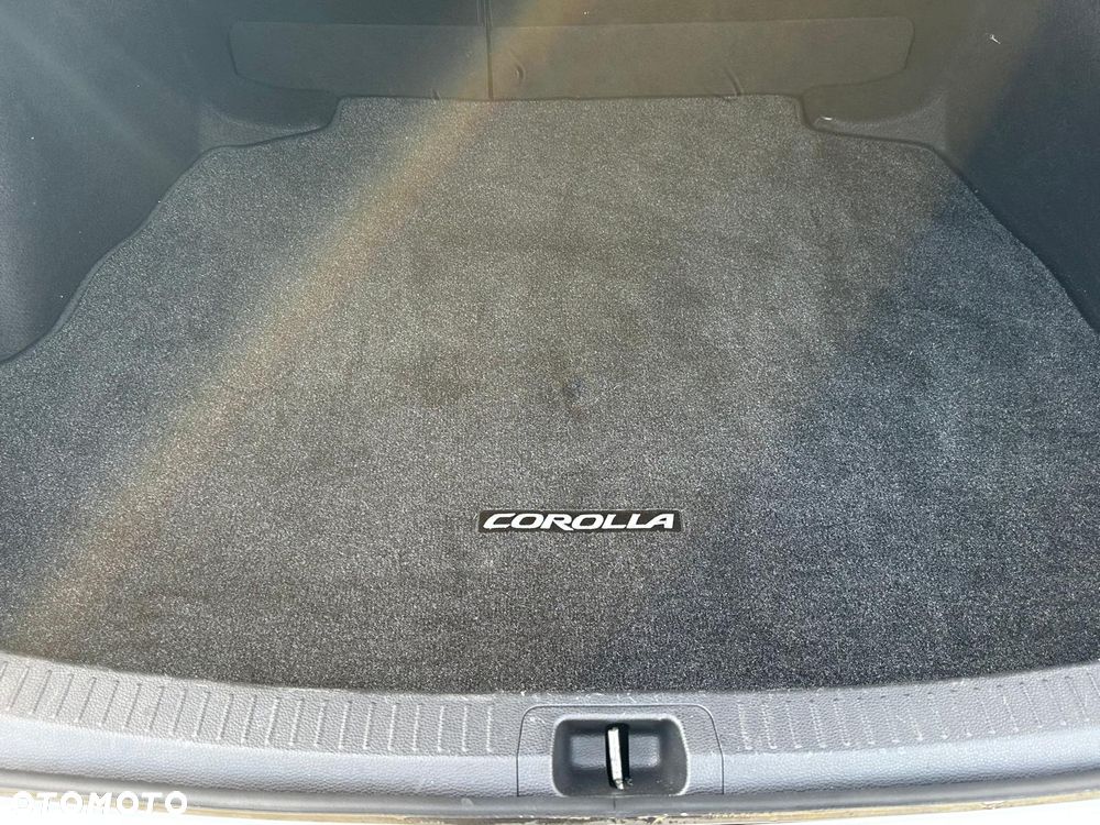 Toyota Corolla - 21