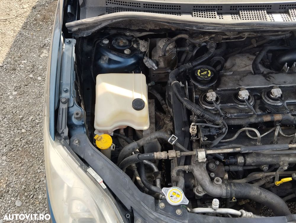 Dezmembrari  Mazda 5 (CR19)  2005  > 0000 2.0 CD Motorina - 3