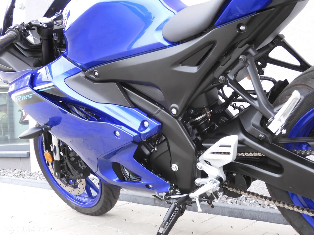 Yamaha YZF - 36