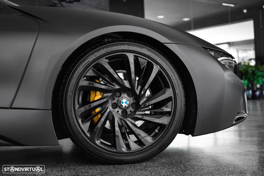 BMW i8 Standard - 13