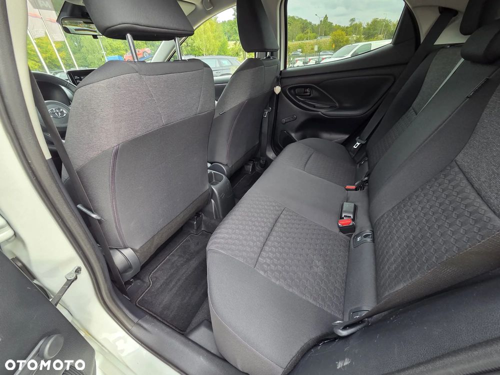 Toyota Yaris 1.5 Comfort - 23