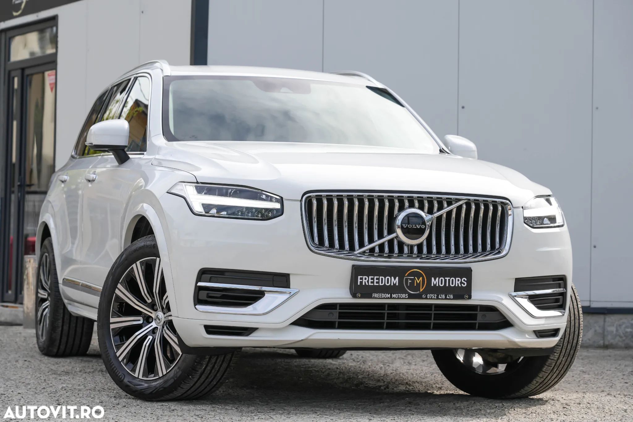 Volvo XC 90 T8 AWD Recharge Geartronic Inscription Expression - 1