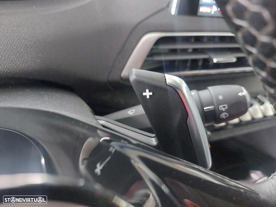 Peugeot 5008 1.5 BlueHDi Allure EAT8 - 41