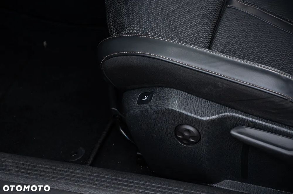 Peugeot 508 2.0 BlueHDi GT S&S - 36