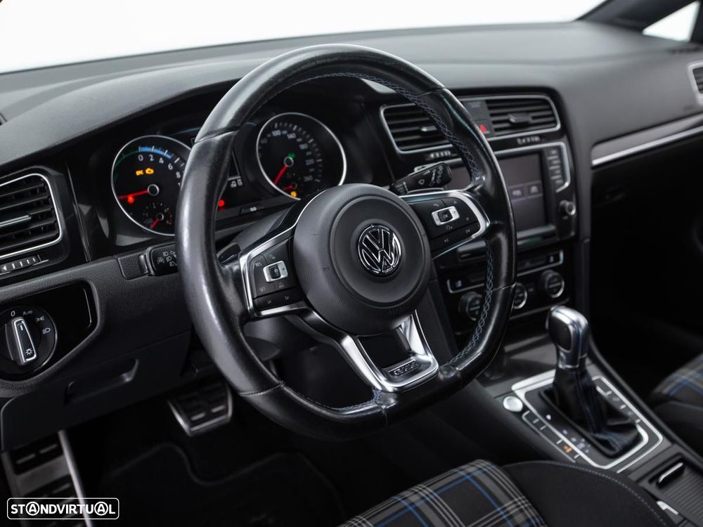 VW Golf 1.4 TSI e-Hybrid DSG - 16