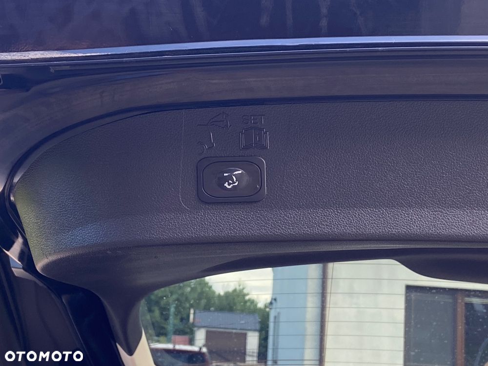Ford Kuga 2.0 TDCi 4x4 Titanium - 33