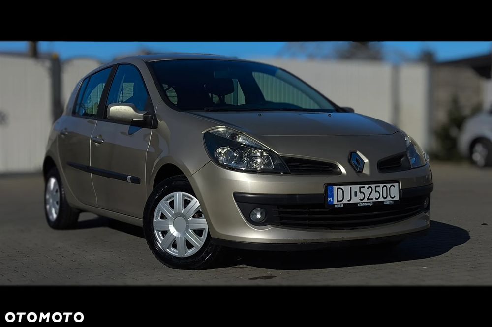 Renault Clio - 1