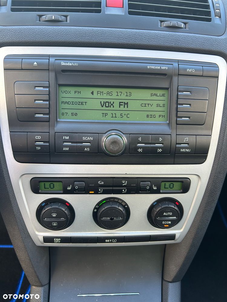 Skoda Octavia 2.0 TDI CR DPF RS - 15