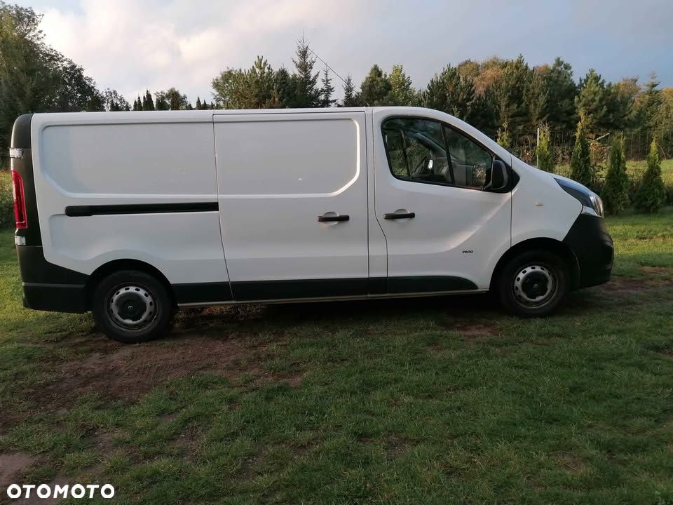 Opel Vivaro - 1