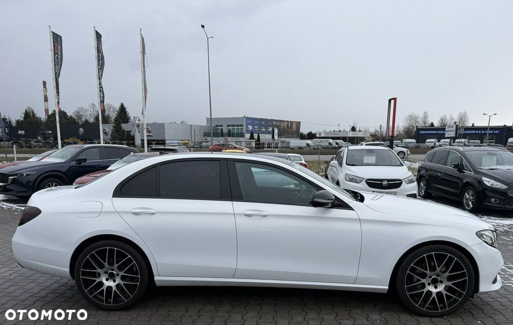 Mercedes-Benz Klasa E 200 d 9G-TRONIC - 9