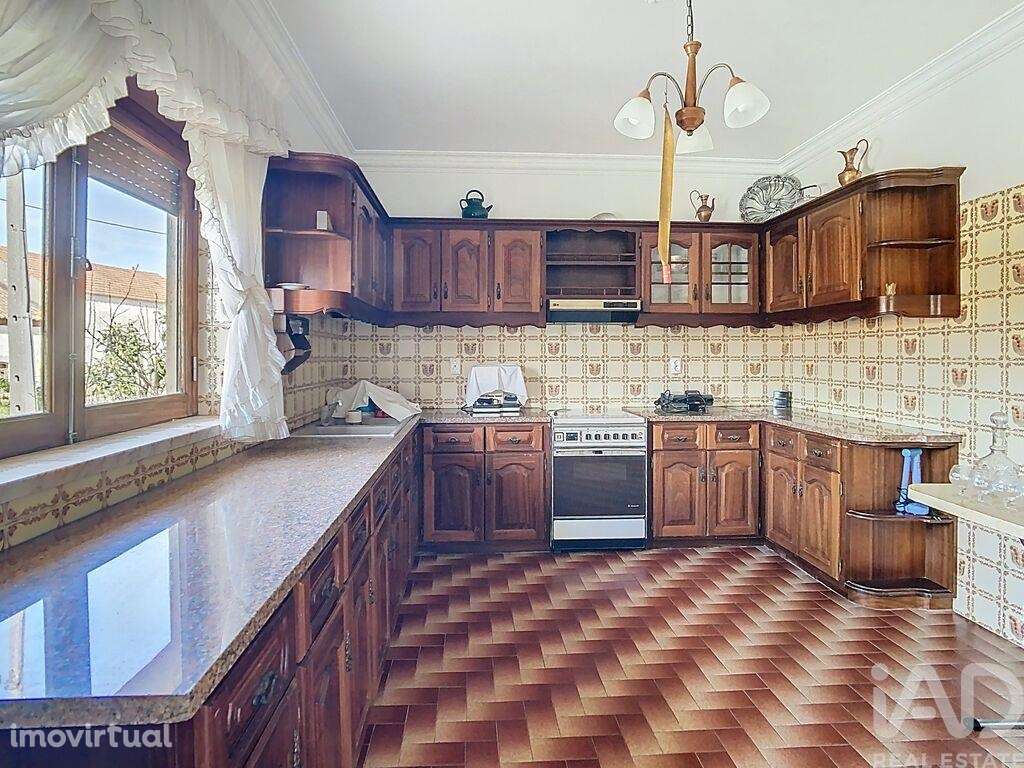 Casa / Villa em Porto de Mós - São João Baptista e São Pedro - Grande imagem: 5/23