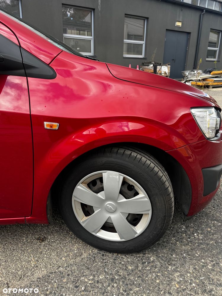 Chevrolet Aveo 1.2 LT - 23