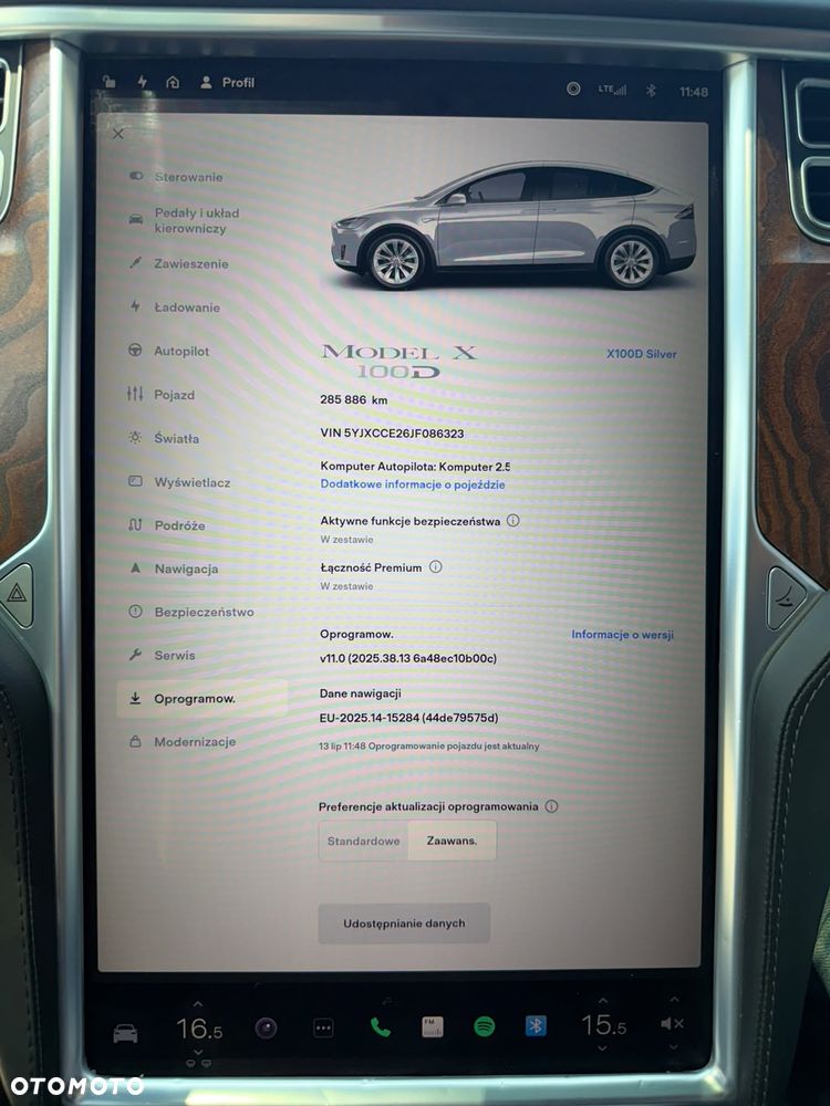 Tesla Model X - 18