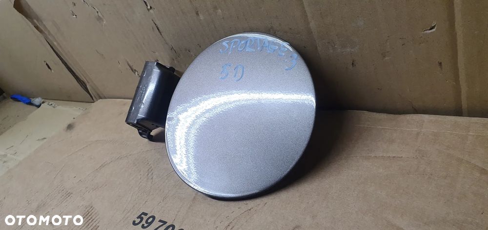 Klapka wlewu paliwa wlew Kia Sportage III D5 69510-3W000 - 3