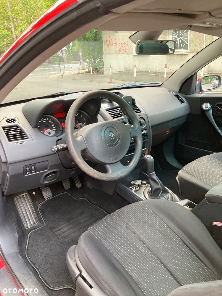 Renault Megane - 5