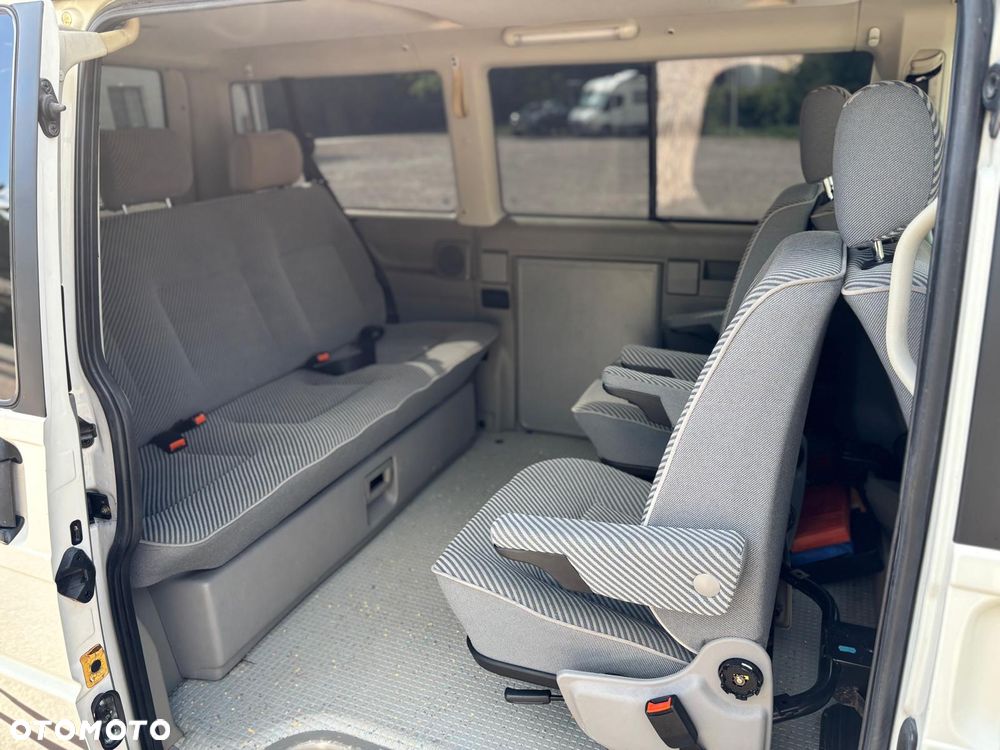 Volkswagen Transporter Mixt - 14