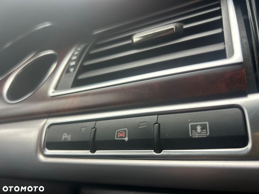 Audi A8 - 33