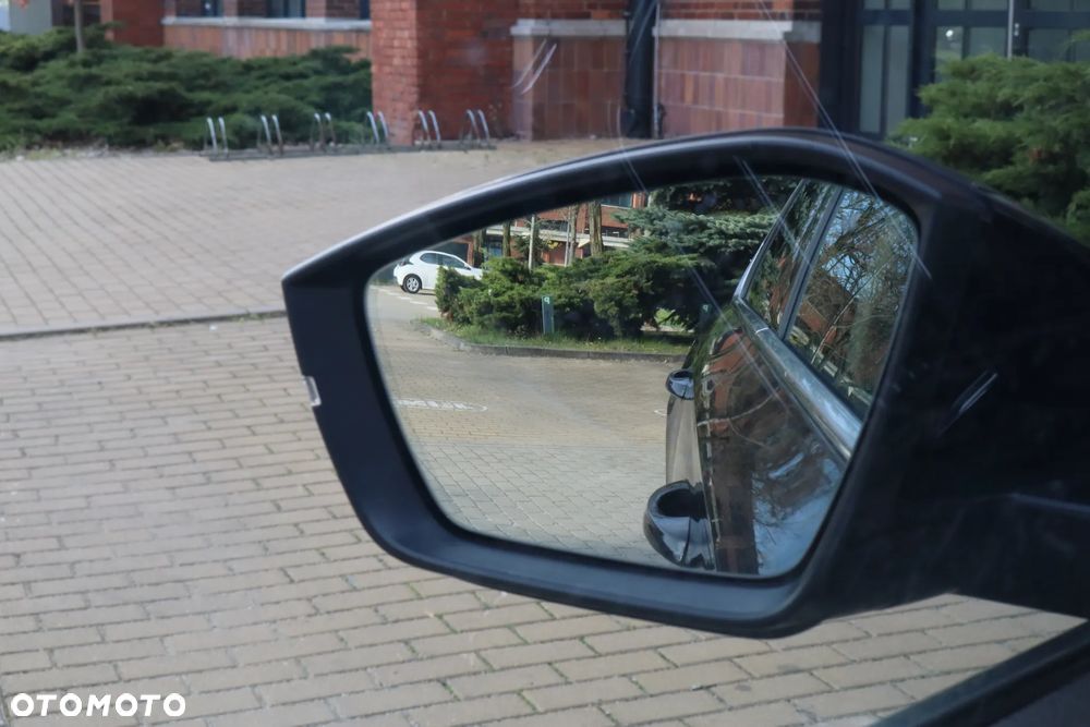 Skoda Superb 2.0 TSI L&K DSG - 35