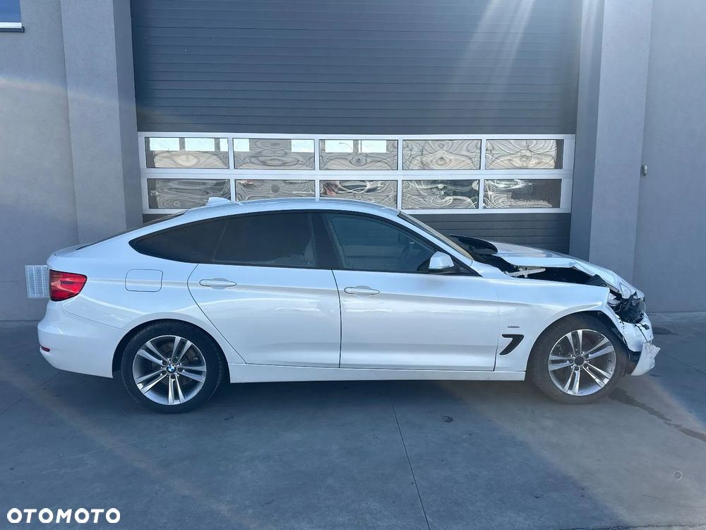 BMW 3GT 330d Sport Line - 9