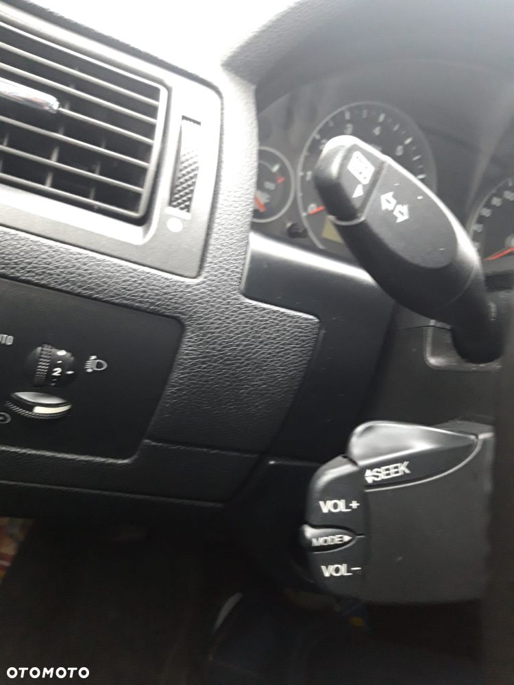 Ford Mondeo 1.8 Ghia - 18