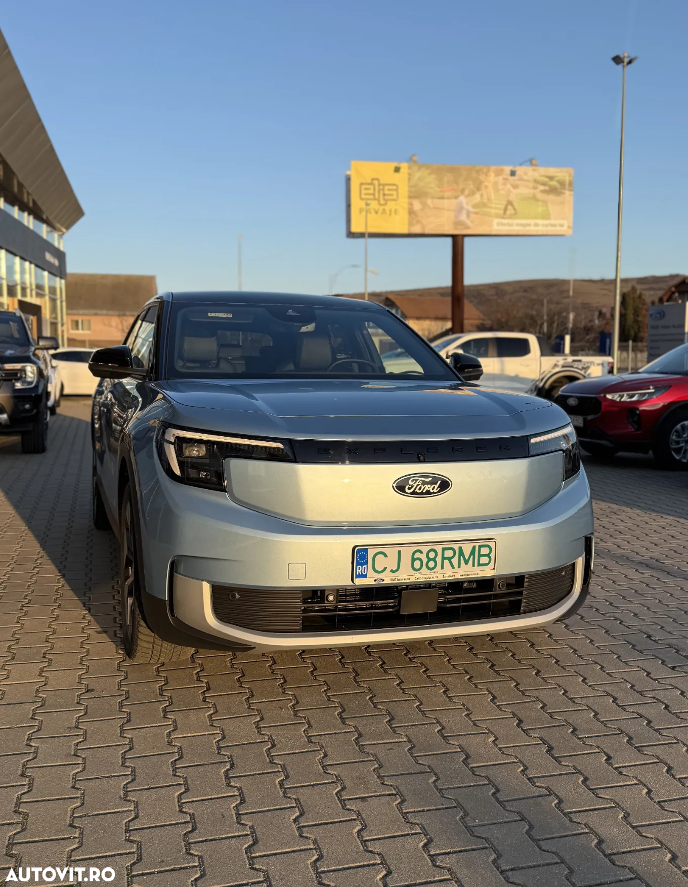 Ford Explorer AWD 79 kWh Extended Range Premium - 6