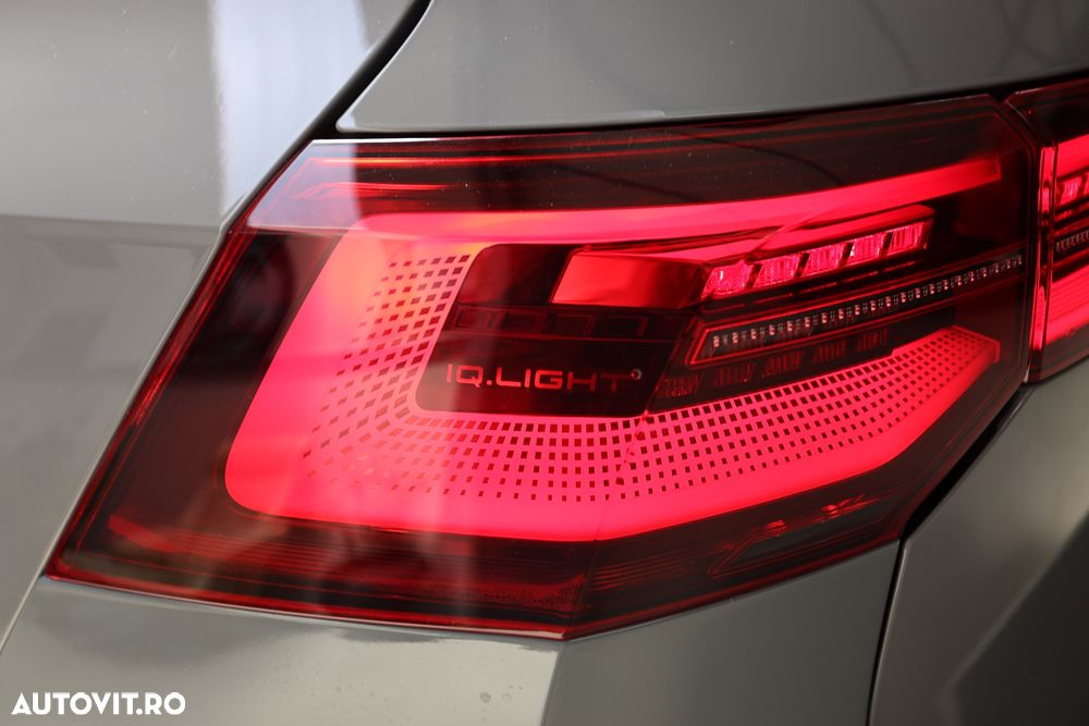 Volkswagen Golf 2.0 TSI DSG R - 30