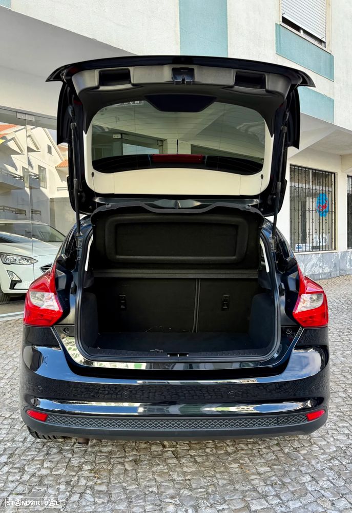 Ford Focus 1.0 SCTi Titanium - 13