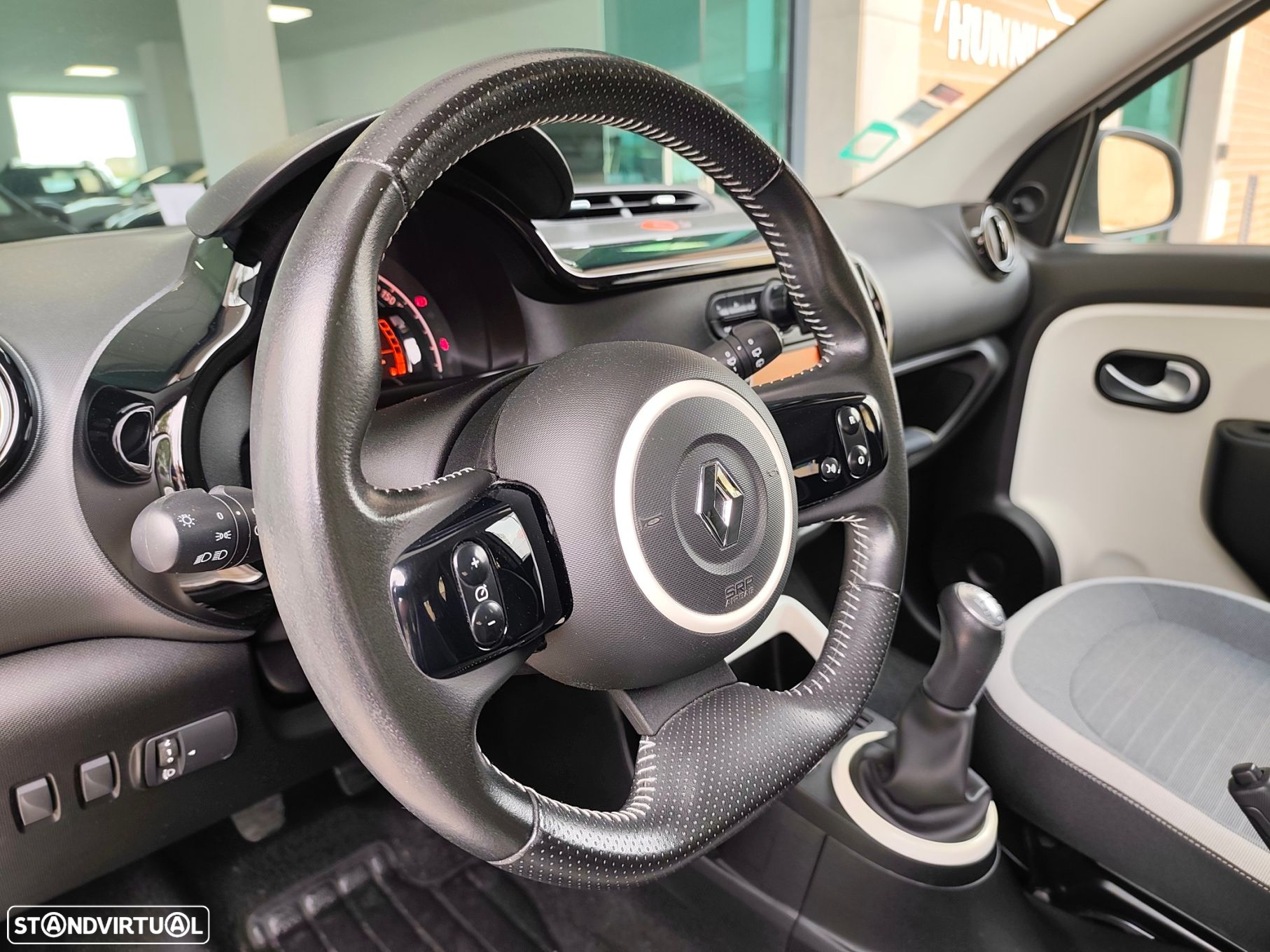 Renault Twingo SCe 70 LIMITED - 28