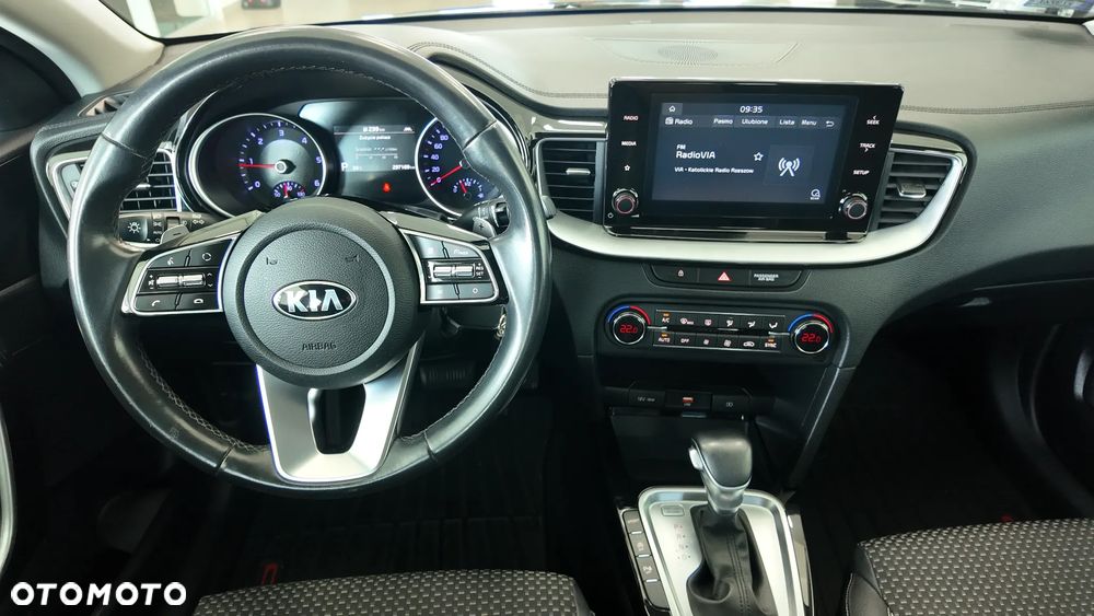 Kia Ceed 1.6 CRDi DCT Platinum Edition - 18