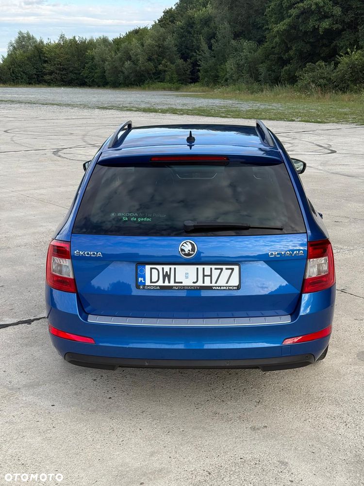 Skoda Octavia 1.6 TDI Ambition DSG - 9