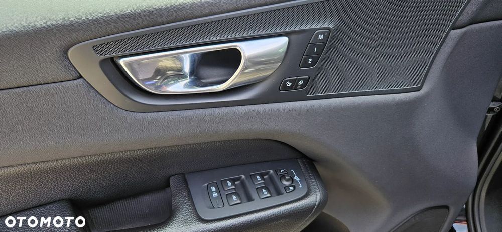 Volvo XC 60 T4 Inscription - 11