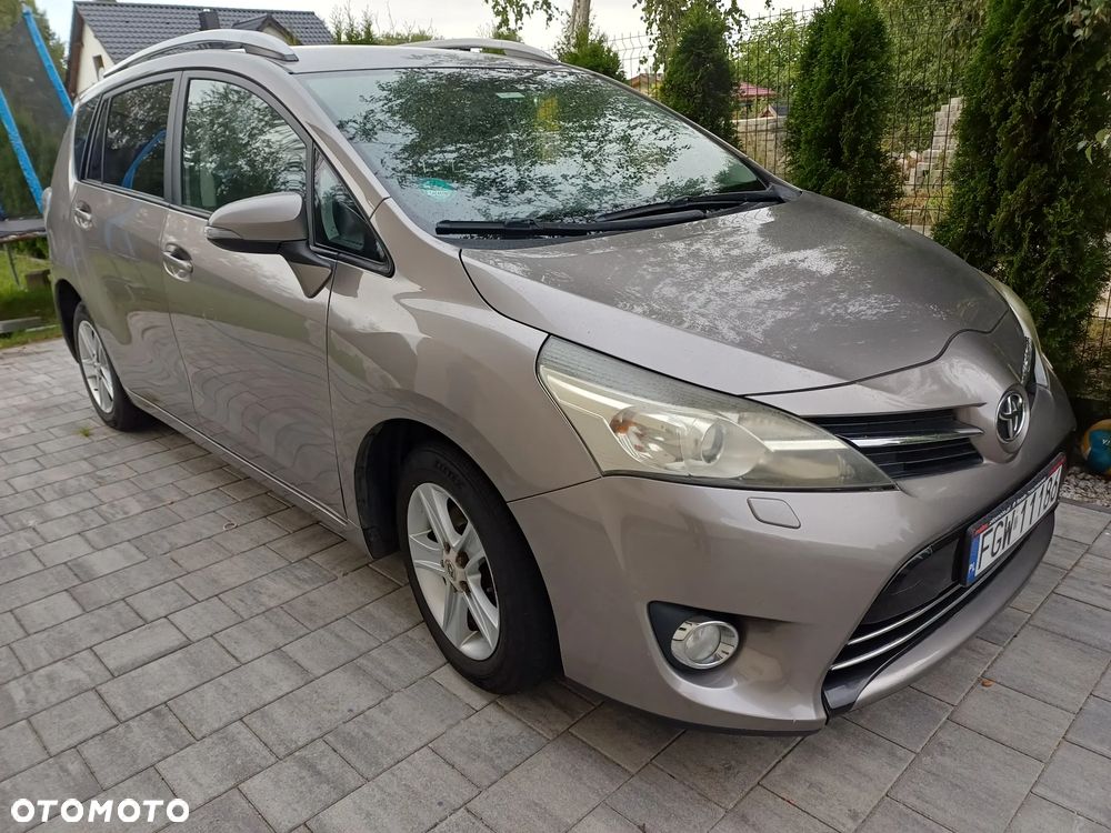 Toyota Verso 1.6 D-4D Premium 7os - 1