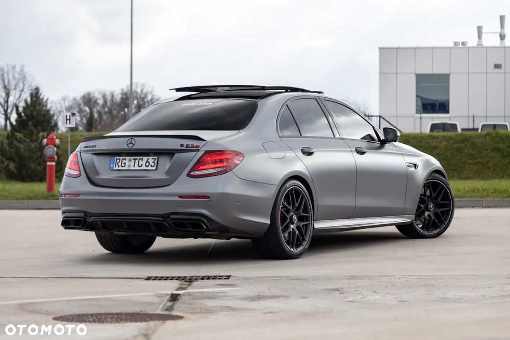 Mercedes-Benz Klasa E AMG 63 S 4-Matic+ - 13