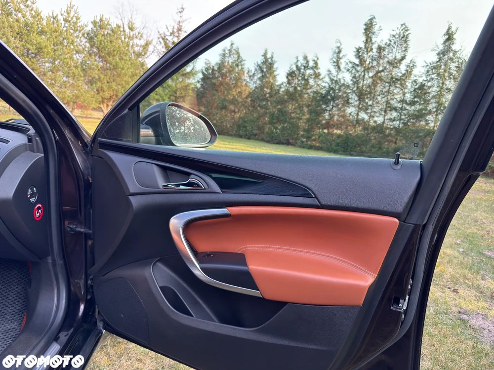 Opel Insignia - 14