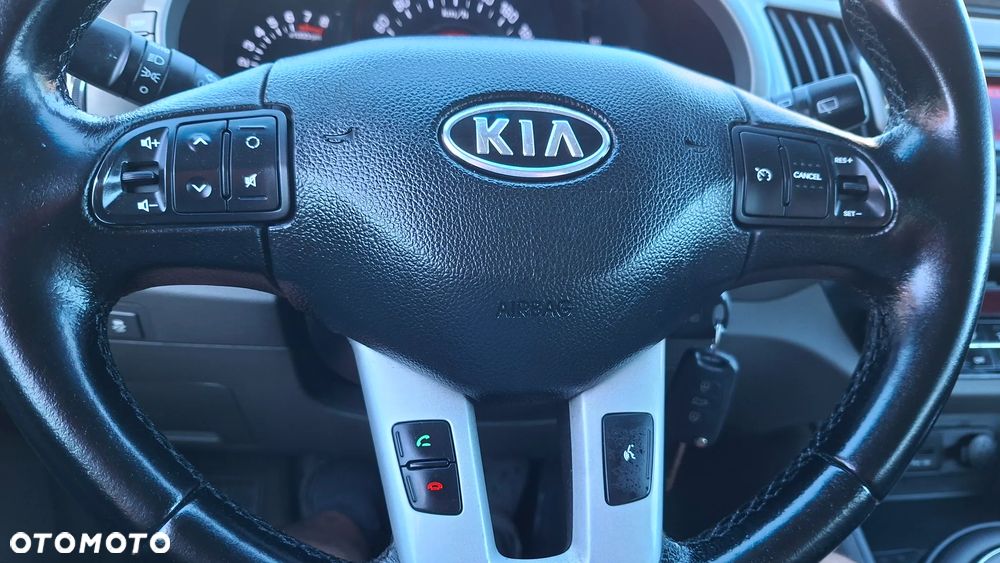 Kia Sportage 2.0 CVVT 4WD Vision - 17