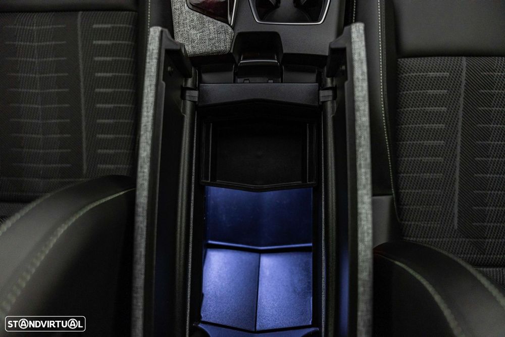 Peugeot 5008 1.2 Hybrid GT e-DCS6 - 41