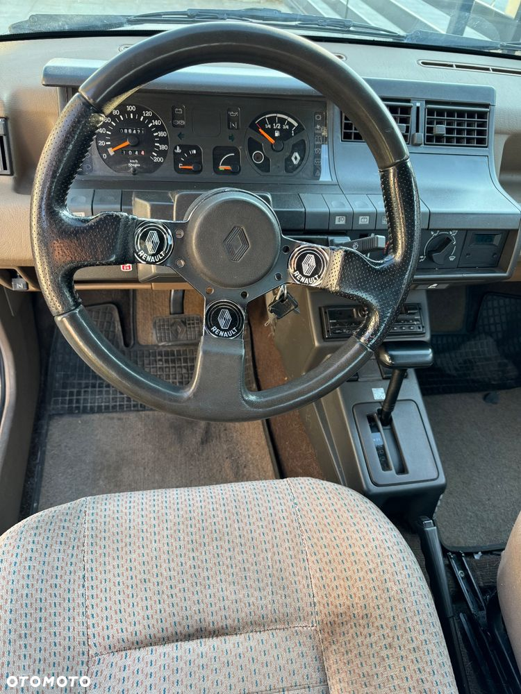 Renault 5 - 15