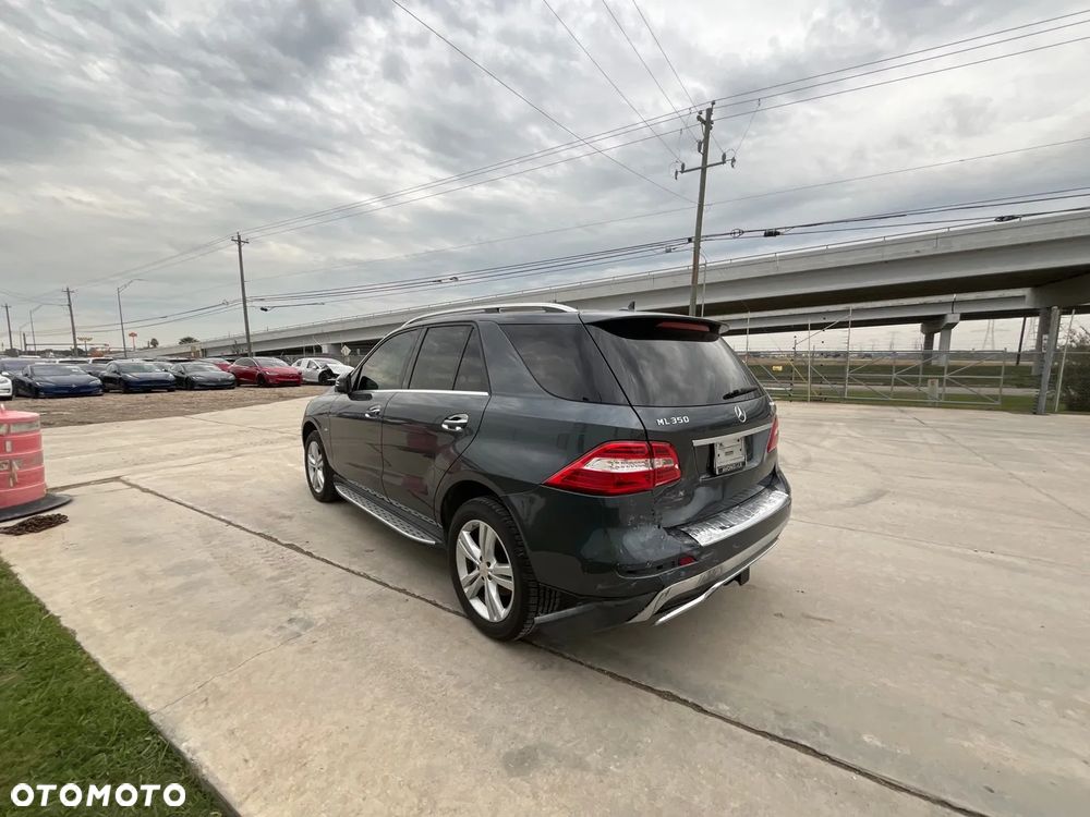 Mercedes-Benz ML - 32
