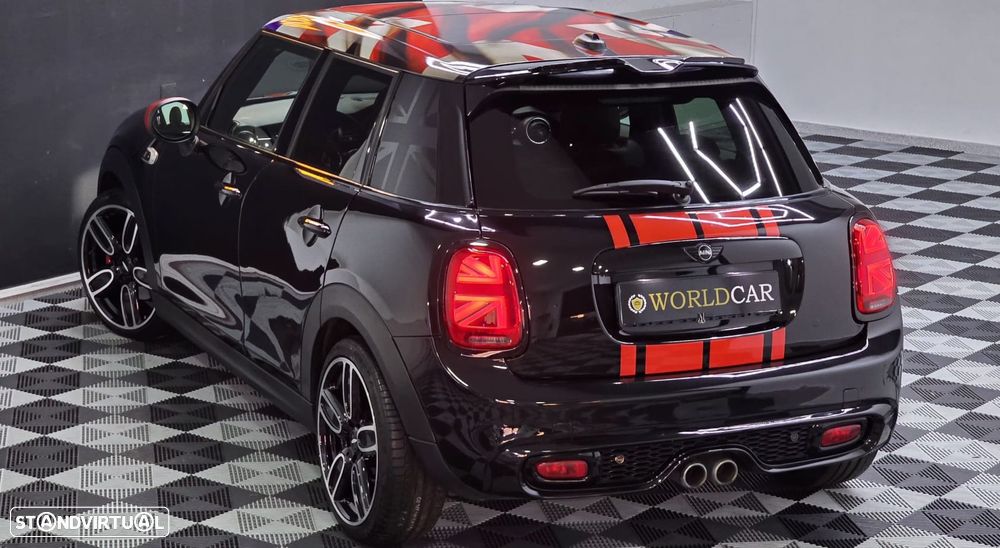 MINI 5 Portas Cooper SD Auto Desportiva - 30
