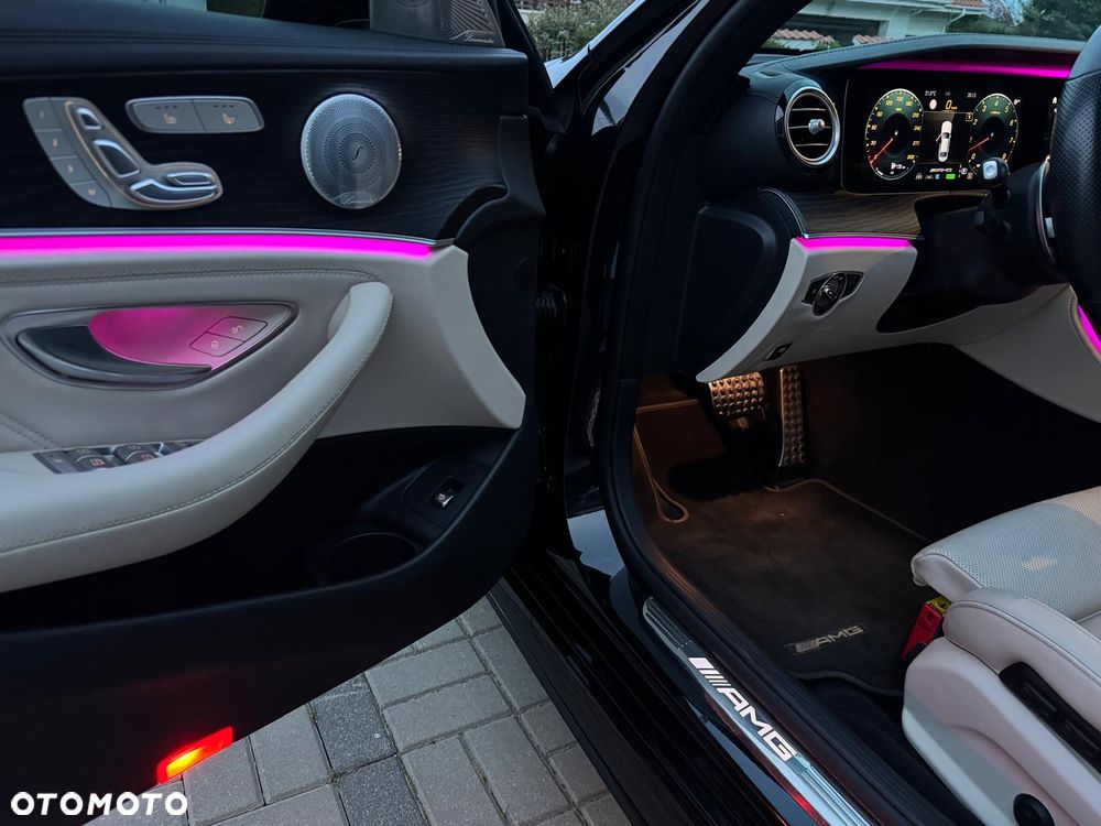 Mercedes-Benz Klasa E AMG 53 4-Matic+ - 15