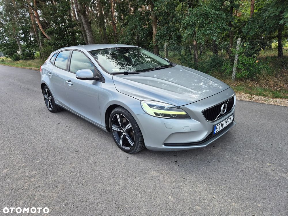 Volvo V40 D3 Momentum - 2