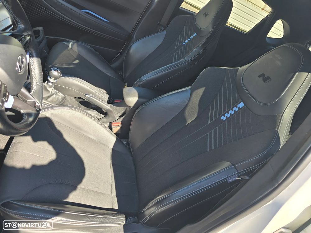 Hyundai i20 N 1.6 T-GDi Performance Pack+TT - 15
