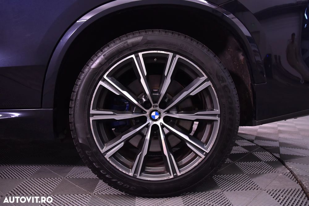 BMW X5 xDrive40i - 13