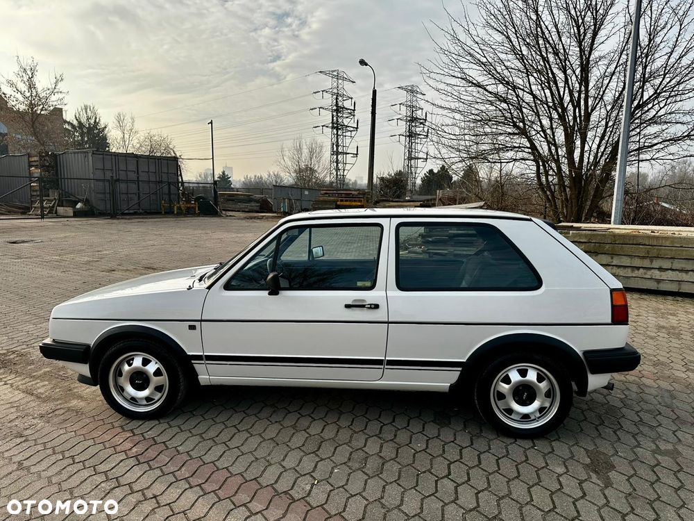 Volkswagen Golf - 9